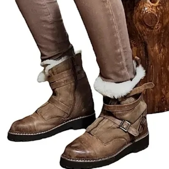 Distressed Combat Boots - Picture 2 of 6